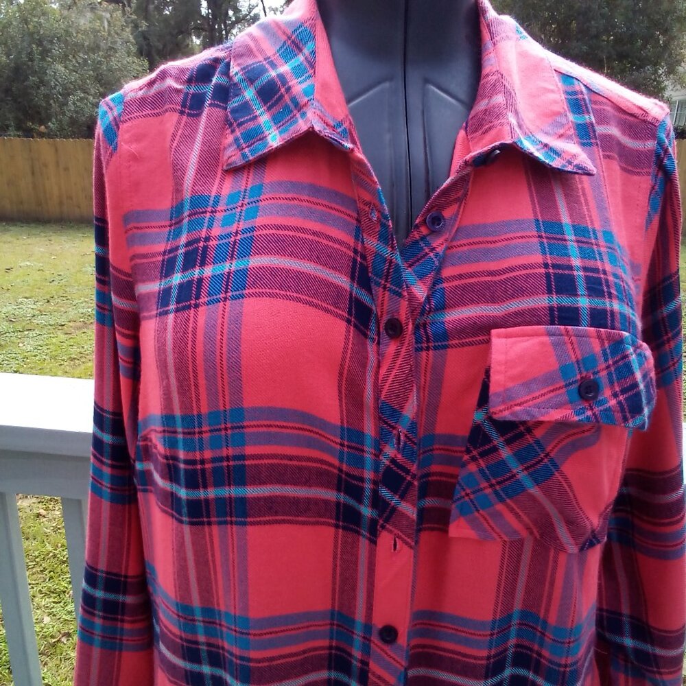 Women Tolani Plaid Tunic w/print back, Size Medium, Color Red, Blue. NWOT - Picture 4 of 6